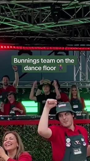 We brought the decks 💽 @Kaila @Peking Duk #BunningsRave #BunningsWarehouseParty #Party #Bunnings #BunningsWarehouse #BunningsTok #BunningsTikTok