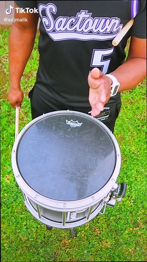 How to Hold Drum Sticks Like a Pro - Tutorial for Beginners