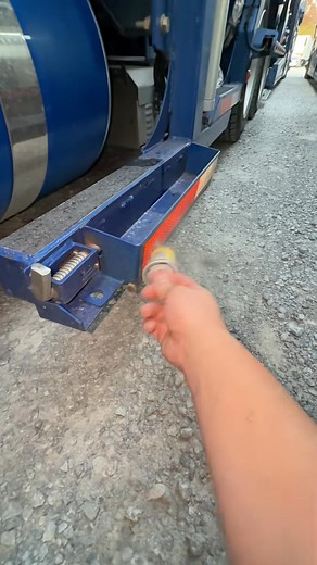 1.4K views · 27 reactions | I use the fanttik vacuum to keep my semi truck clean #TruckDriver #semitruck #vacuum #fanttikvacuum #carvacuumcleaner @Fanttik | Jen Zig | Facebook