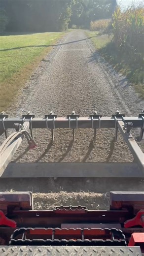 ❄️🌧️ Freeze. Thaw. Mud. Repeat. 🚧 That’s hard on gravel driveways. Before ➡ During ➡ After — Gravel Driveway Restoration Snow, ice, mud, and time can slowly pull gravel down into the ground, leaving driveways thin, rutted, and uneven. This video shows two different sections of driveway being restored using specialized equipment — reclaiming existing gravel, reshaping the surface, and bringing the driveway back to life without the cost of full replacement. This process works for short residenti