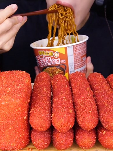 Jimmy ASMR Mukbang: Cheesy Noodles, Sausage, and Spam!