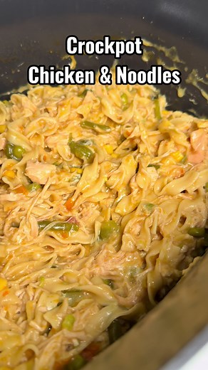 Delicious Crockpot Chicken and Noodles Recipe