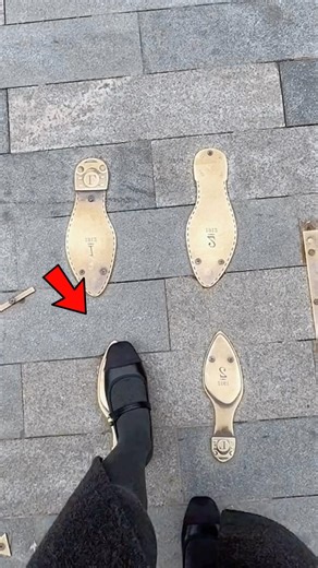 Why These Footprints Instantly Teach You to Waltz