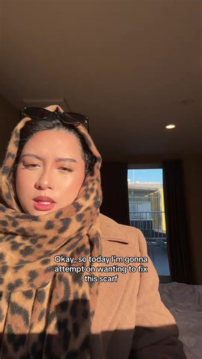 i just wanted to fix my scarf bro