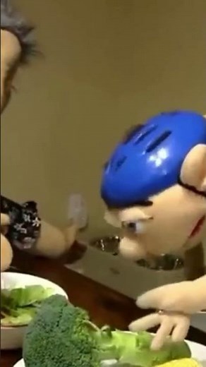 SML Movie: Jeffy’s Nanny!