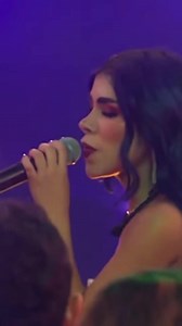 Soltera Alexa Torres en La Casa de los Famosos - canto y reacción