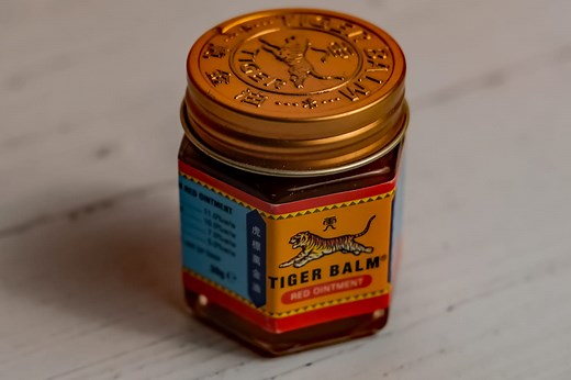 Baume du Tigre rouge : bienfaits, comment l'utiliser sans risque ?