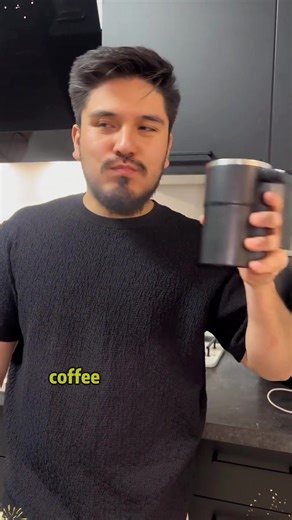 When the British weather calls for a cuppa,but your hands are cold… #WFHPerk#CosyTech#UKGadgets#AutostirMug#BritishProblems TeaHack