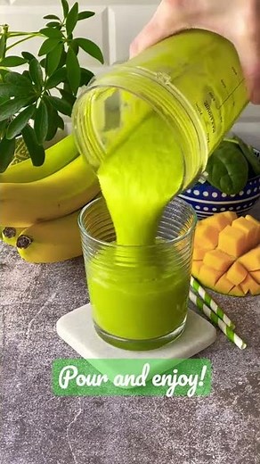 Copycat Tropical Smoothie Cafe Detox Island Green Smoothie (without the kale)