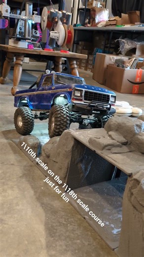 trx4 on the Trc garage indoor crawler course