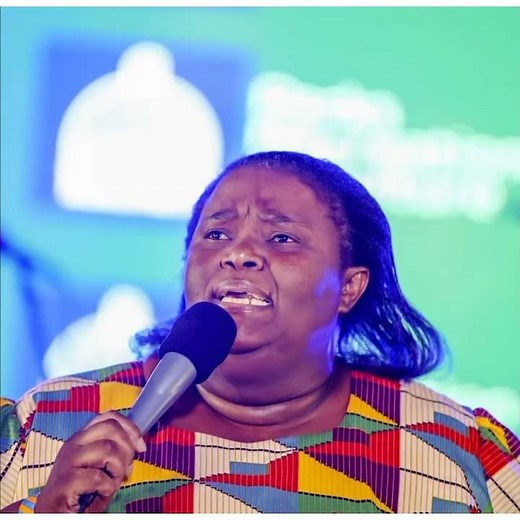 Top 10 South African Female Gospel Artists #NtokozoMbambo #LeboSekgobela