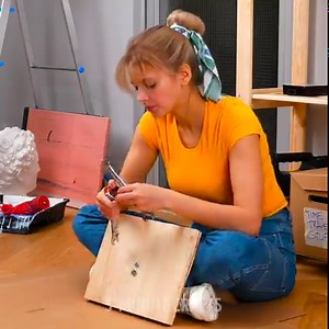 4.4M views · 18K reactions | Useful glue gun hacks and cool 3D pen crafts for everyone!  | 5-Minute Crafts | Facebook