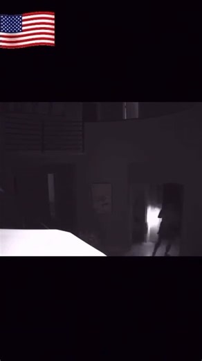 Jeff Bell on Instagram: "I think I hear a noise downstairs😎😎😎"