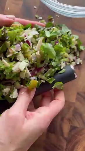 Quickie Chopped Salad🥗 | hungry happens