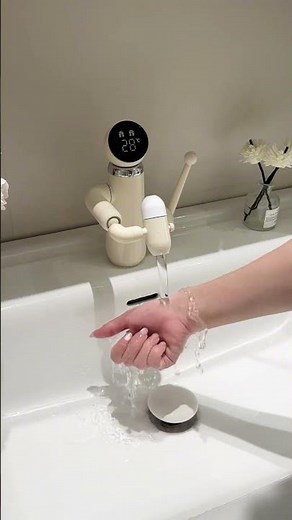 Smart Faucet: Zero Water Stains! 🌊