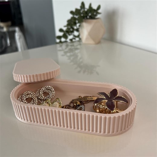Minimalist Ribbed Jewelery Box With Lid – 3D Printed PLA Trinket Box, Modern Scandinavian Style Ring Holder, Vanity Decor, Gift for Her - Etsy