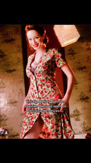 Caaaauuuuutee! Christina and @Steph 💓 are the cherry on top in this vintage Betsey number. 🍒 #vintagebetseyjohnson #betseyjohnson