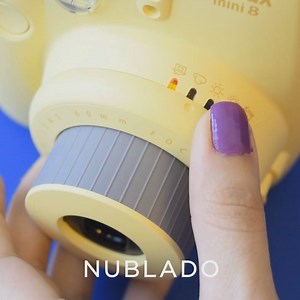 ¿Lluvia o sol ☔☀? con la #Instax8 de Fujifilm Argentina - Instax no importa el clima, todas tus fotos salen instantáneamente bien. http://bit.ly/294XhhZ | Frávega