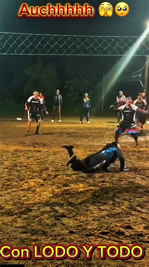 Mud and all ❤️‍🔥🏐🥰 #volleyball #ecuavoley #sport #lasmorlaquitas