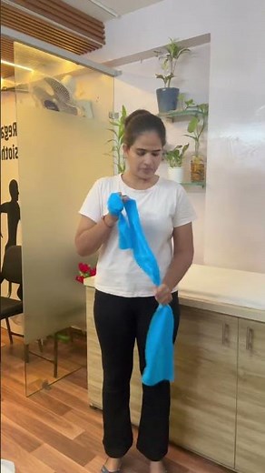 Exercise with Theraband for upper extremity strengthening 🏋️