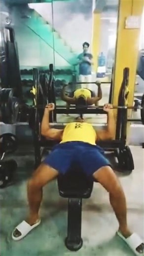 70KG Flat Bench Press Lift I Strength test #benchpress #gym #fitness #workout #chestworkout #shorts