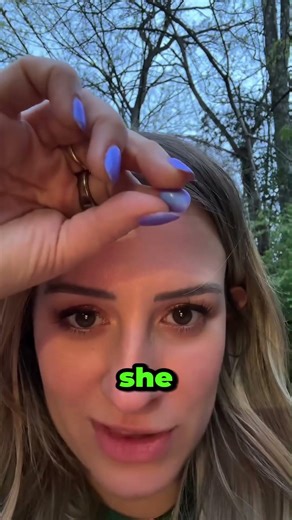 She Recorded Glitch In The Park (@kayleygreenmusic)