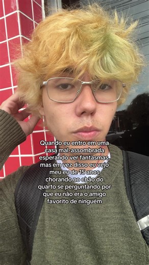 Reflexões de um Menino de 15 Anos em Casa Assombrada