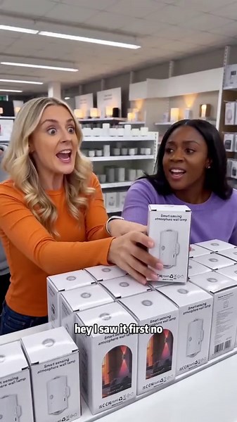 No more fumbling for the light switch in the dark. This clever LED lamp senses your motion and lights up automatically—perfect for those late-night trips to the kitchen or loo. Safe, simple, and utterly brilliant. #SmartHomeUK #NightLight #HomeHacks #UKGadgets #aigc