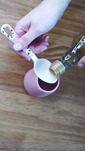 Need a fast, but healthy dinner tonight? Try our Quick Quinoa Salad! 🥗 It's packed with protein, vegetables and good-for-you grains. Plus you can use pre-cooked grains to make it an extra speedy dish! 📲 Find the full recipe - and over 900 more - on our webpage as well as on our FREE app ➡️ https://www.veganrecipeclub.org.uk/recipes/quick-quinoa-salad What's your favourite salad combination? Let us know in the comments below 👇 | Vegan Recipe Club