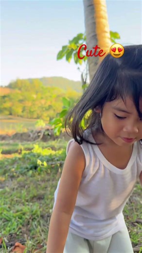 We went for a short fieldtrip and she’s asking me to go home… #camila #babylove #mamalove