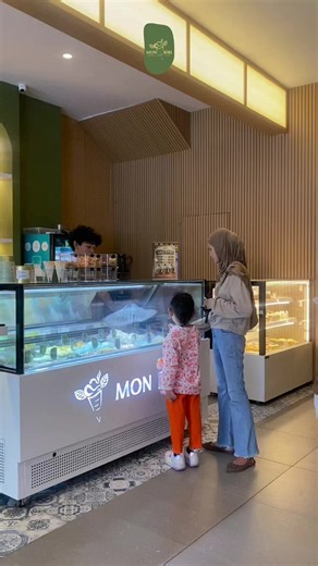 🎒✨ **AFTER SCHOOL TREAT** 🍨 Pulang sekolah makin seru bareng teman! 💝 **FREE Gelato ** untuk setiap transaksi **minimal Rp120.000** 📅 **Senin – Jumat** 🕛 **Pukul 12.00 – 17.00 WIB** **Syarat & Ketentuan:** • Berlaku untuk **dine-in** only • Minimal transaksi **Rp120.000** dalam 1 struk. • **Tidak dapat digabungkan** dengan promo lainnya. Yuk, mampir dan nikmati waktu santai setelah sekolah bersama minuman dan makanan favoritmu! 🤍 #Pontianak #coffeshop #gelato #juarasantap