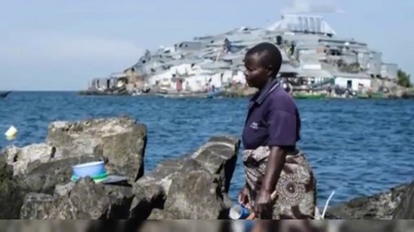 Discover MIGINGO Island: Life Without Bathrooms or Police – A Travel Documentary