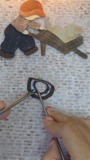 1.2K views · 171 reactions | appliqué a circle #fblifestyle #appliqué #quilting #Embroidery #patchwork #apliquick #Handmadebag | Dusa Quilte | Facebook