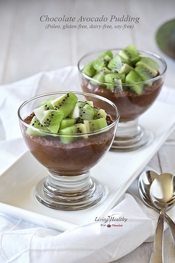 Chocolate Avocado Pudding (with Chia Seeds) (Vegan & Paleo)