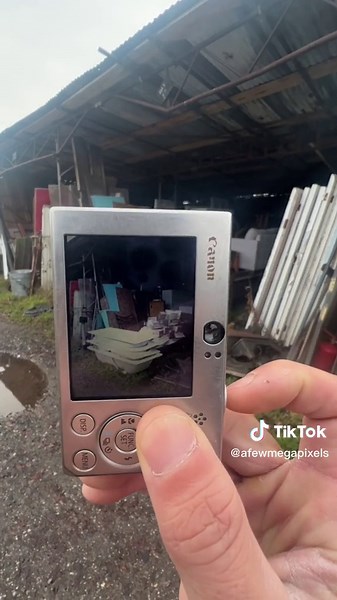 Is shooting on film destroying your bank account? Why not try one of these digital cameras from the 2000’s #digicam #compactcamera #nostalgia #asthetic #camera #digitalcamera