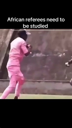 African referees need to be studied 😂😭😭 #football #football #footballfans #southafricatiktok🇿🇦 #kasiflava