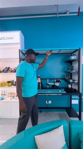 RF4 New workbench🔥 Easy installation🛠️ The storage laminate can be adjusted at will.✨ Different monitors can be installed.🖥️🔥 ✅Wechat: RF4toolsjudy ✅https://wa.me/message/DOOUWMVDKQETE1 ✅shopeejudy@outlook.com； #rf4 #RF4tools #kailiwei #repairtools #solderingstation #multimeter #microscope #phonerepairtools #phonefixtools #appleiphone #smartphonerepairtools #reworkstation #precisionscrewdrivers #mobilephonerepairspecialist #mechanictools #luowei #sunshinetools #yaxun #yihua #quick #mijing #k