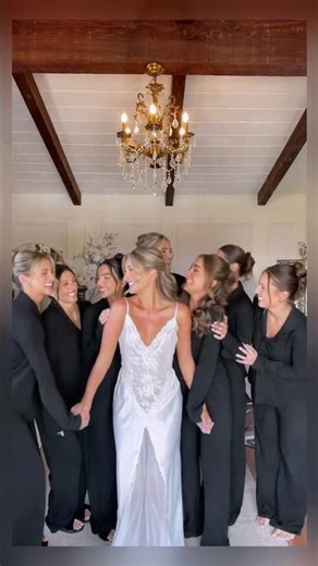 #bridesmaids #bridalparty #wedding #weddingday