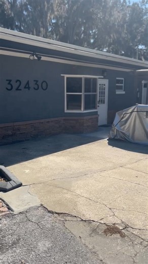 Robert Newman on Reels