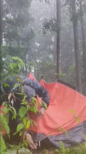 Surviving the Storm: Solo Overnight in a Thunderstorm