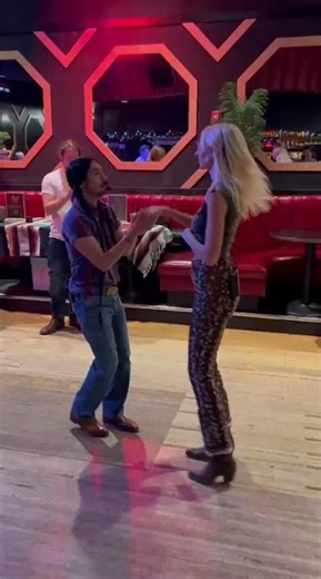 Advanced Sequence from Native Texan Two Step Lessons at Highball Austin Texas