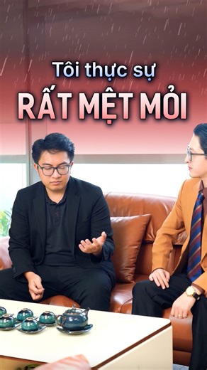 >> LÀM SẾP, ĐỪNG SUỐT NGÀY "CHẠY THEO NHÂN VIÊN" GIỤC GIÃ DEADLINE! 80% các Lãnh đạo/CEO đều rơi vào “vòng xoáy” chạy theo nhân viên để giục giã công việc, báo cáo, Deadline. Cảm giác sếp chỉ cần vắng mặt, thì cả doanh nghiệp vận hành trong “rối loạn”. Mỗi ngày nhân viên phải nhận hàng loạt Email, tin nhắn qua Group Chat, 7749 báo cáo excel rời rạc... Luồng công việc không được xuyên suốt, không có ai chịu trách nhiệm cụ thể, thì dù giỏi mấy cũng loạn thôi. Tuy nhiên, đa phần các sếp đều nghĩ vấ