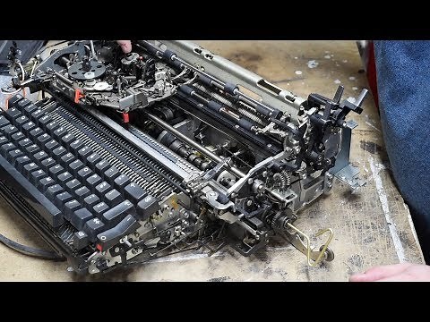 How to hand cycle the IBM Selectric