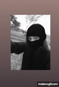 Hi on Make a GIF