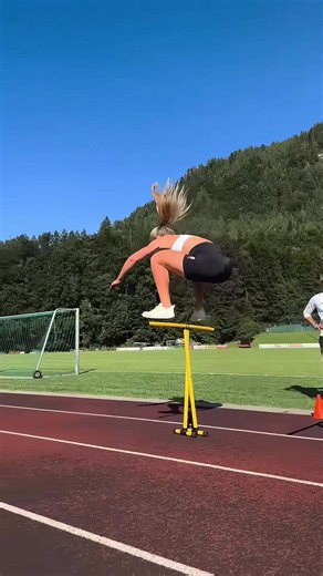 Jutta Leerdam wins Olympic gold and breaks record