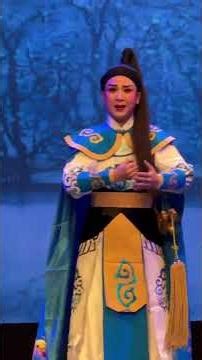 出台都离不开蓝色，可能比较钟意也许和角色有缘！