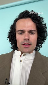 Jamie Roy's beauty secret uncovered: hair clips and Scottish charm. | Outlander