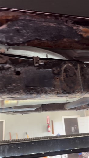 That eye-catching black coating probably looked great when it was first applied… but this is what it turns into. Real protection doesn’t stop at the surface. It might hold up in a region with no salt, but in the snow belt it’s your car’s worst nightmare. What works? OIL-BASED COATINGS #krownrustcontrol | Krown Rust Control - Gaylord