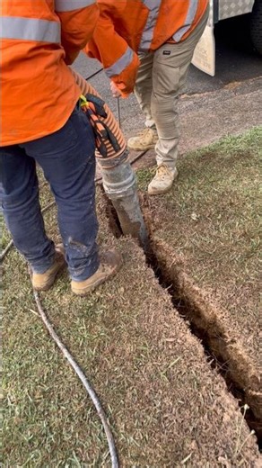 Safely Exposing Underground Utilites using Non-Destructive Vacuum Excavation