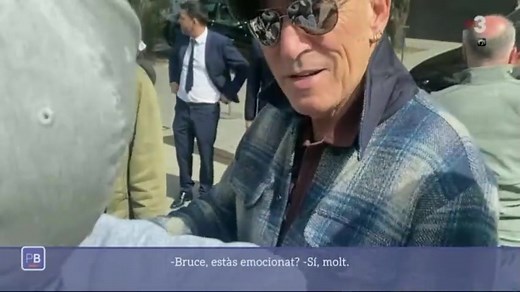 Bruce Springsteen Signing Autographs in Barcelona